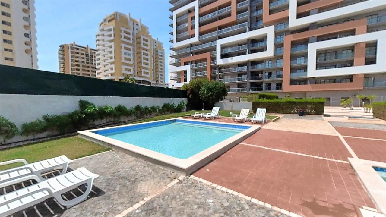 Apartamentos Turisticos Rocha Tower 4 Portimao Exterior photo