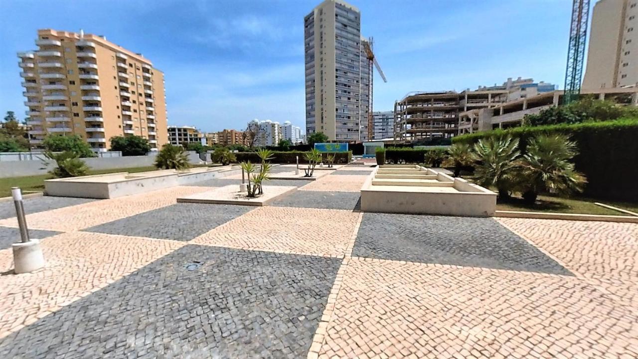 Apartamentos Turisticos Rocha Tower 4 Portimao Exterior photo