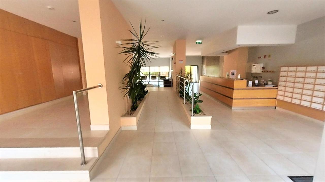 Apartamentos Turisticos Rocha Tower 4 Portimao Exterior photo